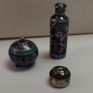 Set of 3 inlay box and perfume bottle